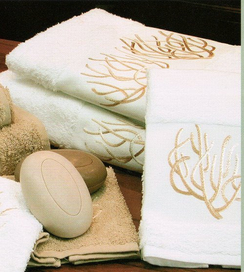 Beach Themed & Nautical Bath Towels